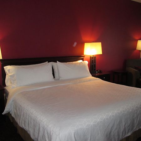 Holiday Inn Express Cloverdale - Greencastle By Ihg Exteriör bild