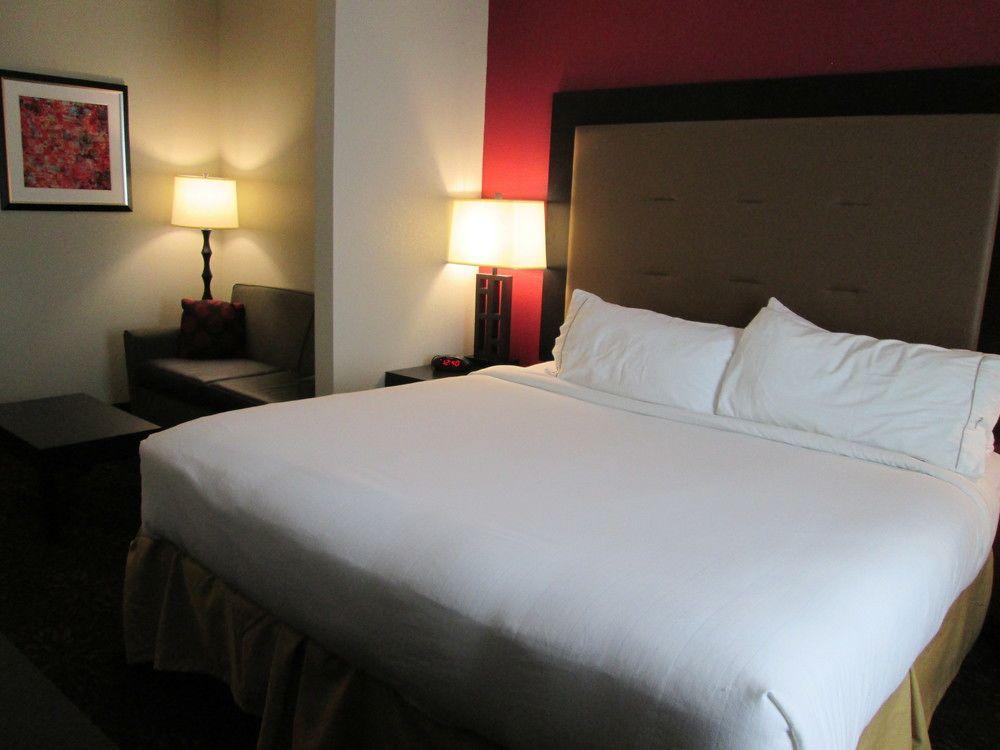 Holiday Inn Express Cloverdale - Greencastle By Ihg Exteriör bild
